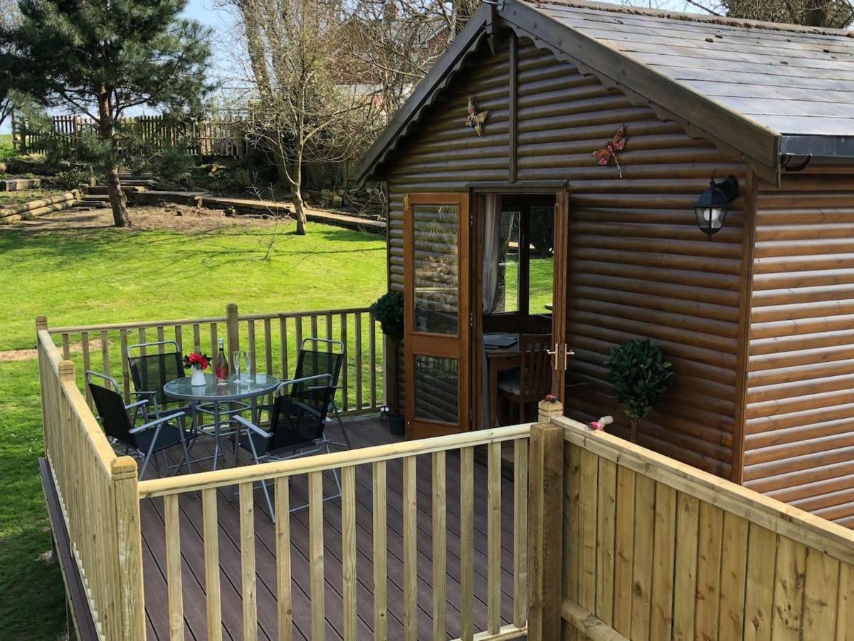 Cosy Dog Friendly Lodge With An Outdoor Bath On The Isle Of Wight Whitwell  Buitenkant foto